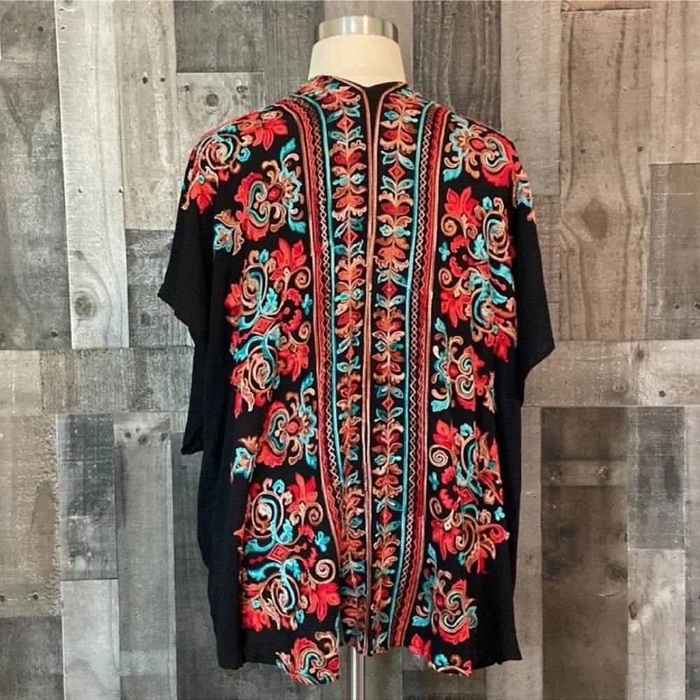 Altar’d State Embroidered Kimono - Picture 7 of 12